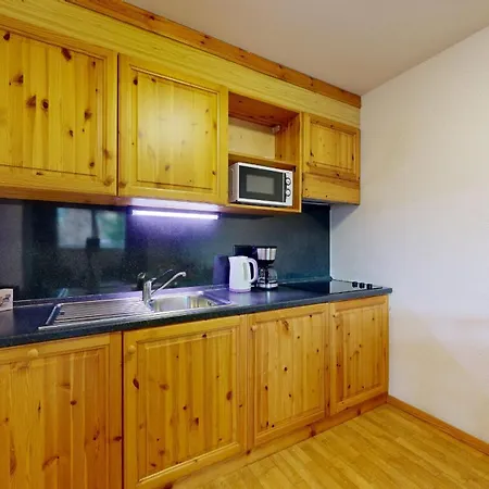 Pracondu 2 205 - Outdoor & Fun Charming Apartment