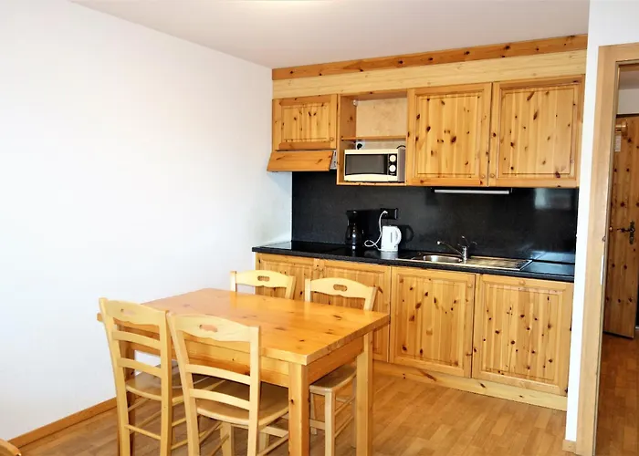 Pracondu 2 205 - Outdoor & Fun Charming 아파트 넨다즈